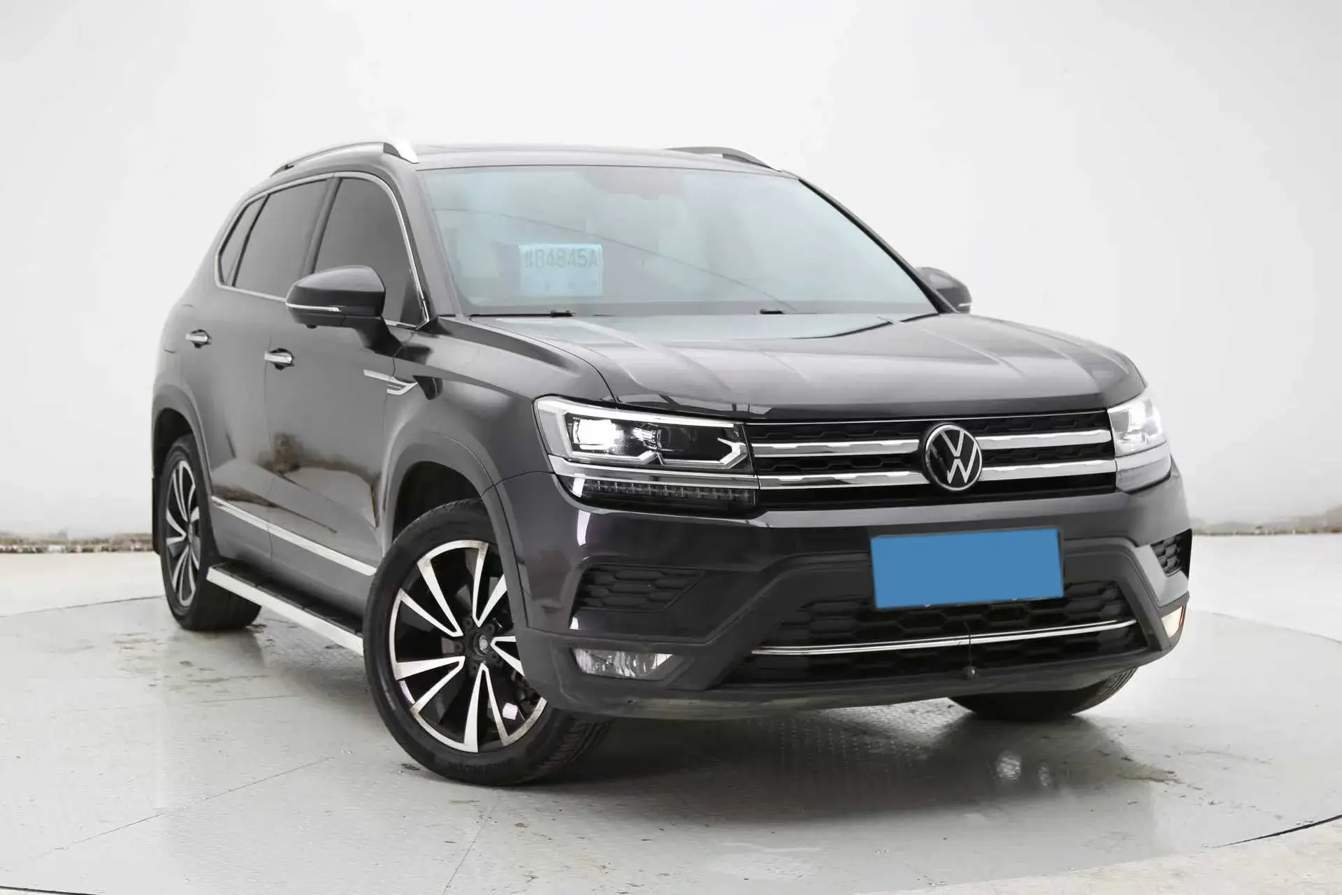 2021 VOLKSWAGEN THARU thumbnail 3