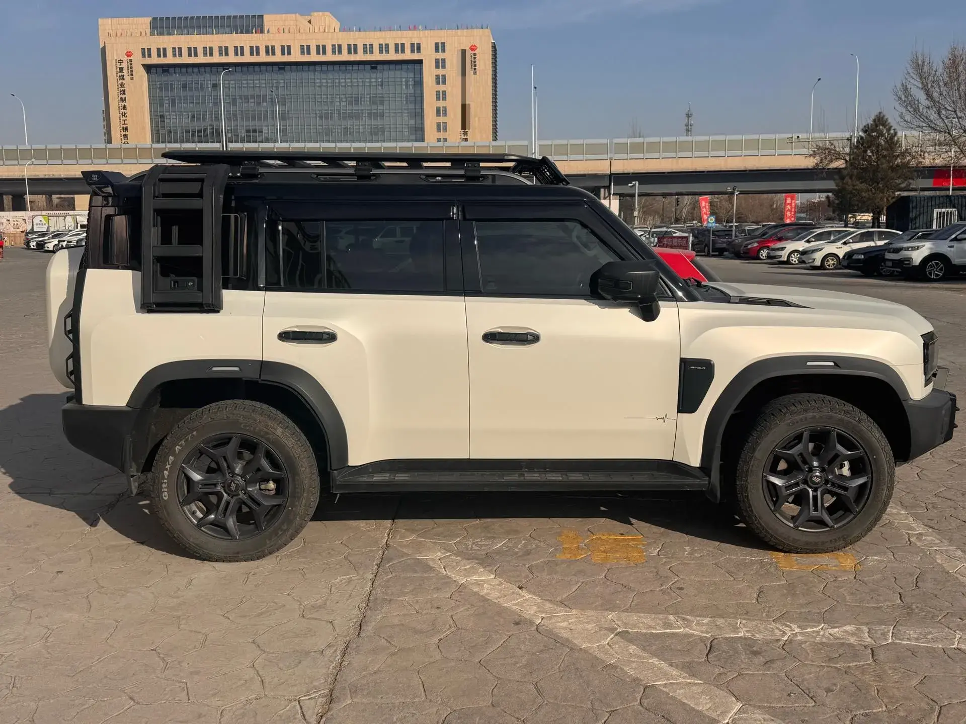 2023 JETOUR TRAVELLER thumbnail 4