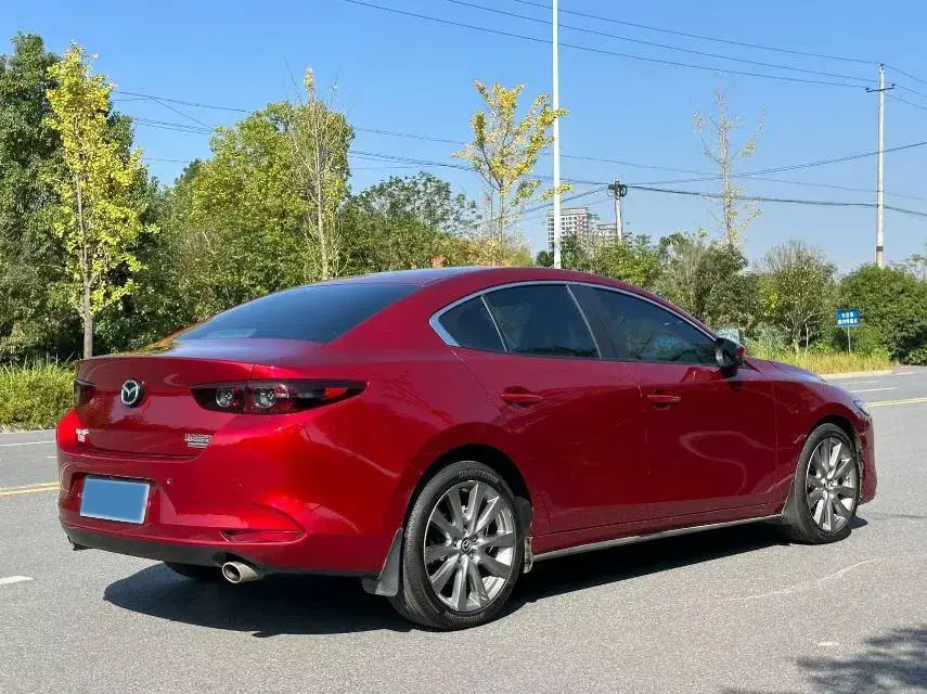 2023 MAZDA 3 thumbnail 4