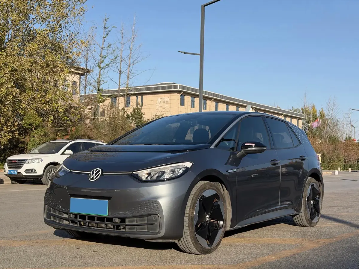 2024 Volkswagen ID.3 BEV 52.8KWH