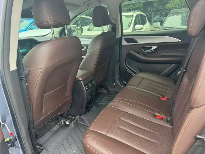 2021 DongFeng Forthing LingZhi Plus 2.0L 133HP L4 6MT,autocango,china used car exporter,china ev exporter,chinese used car exporter,chinese used ev exporter