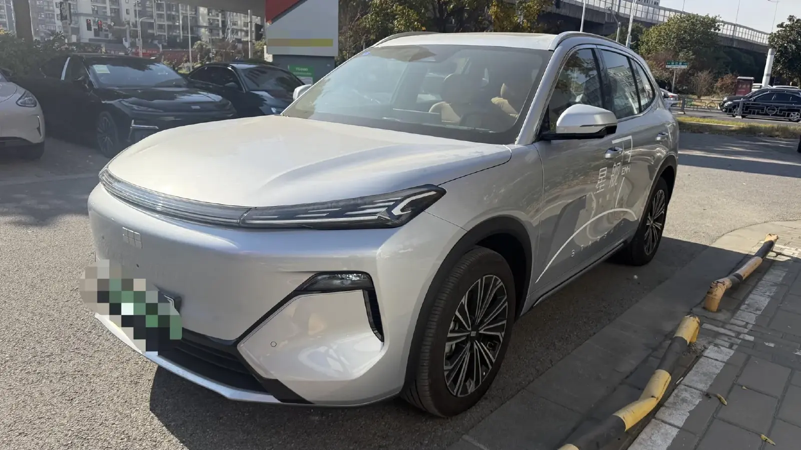 2025 BYD Sea Lion 05 DM-i 1.5L 101HP L4 E-CVT PHEV 18.3KWH