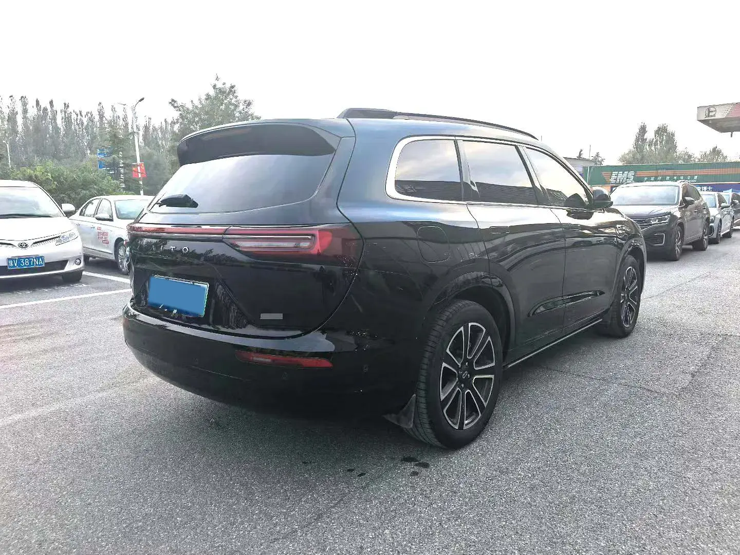 2024 AITO AITO thumbnail 3