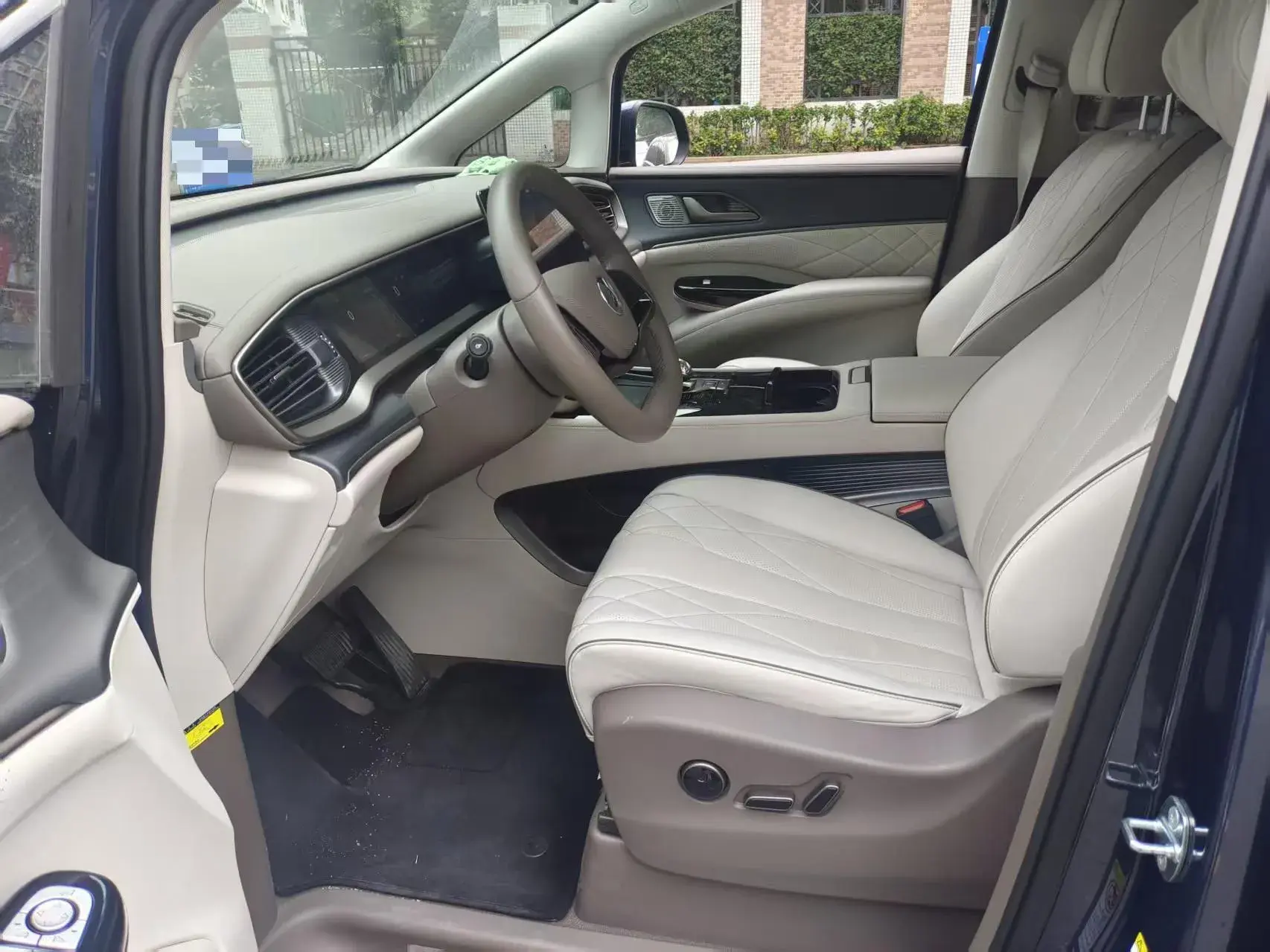 2022 MERCEDES-BENZ GLC thumbnail 3