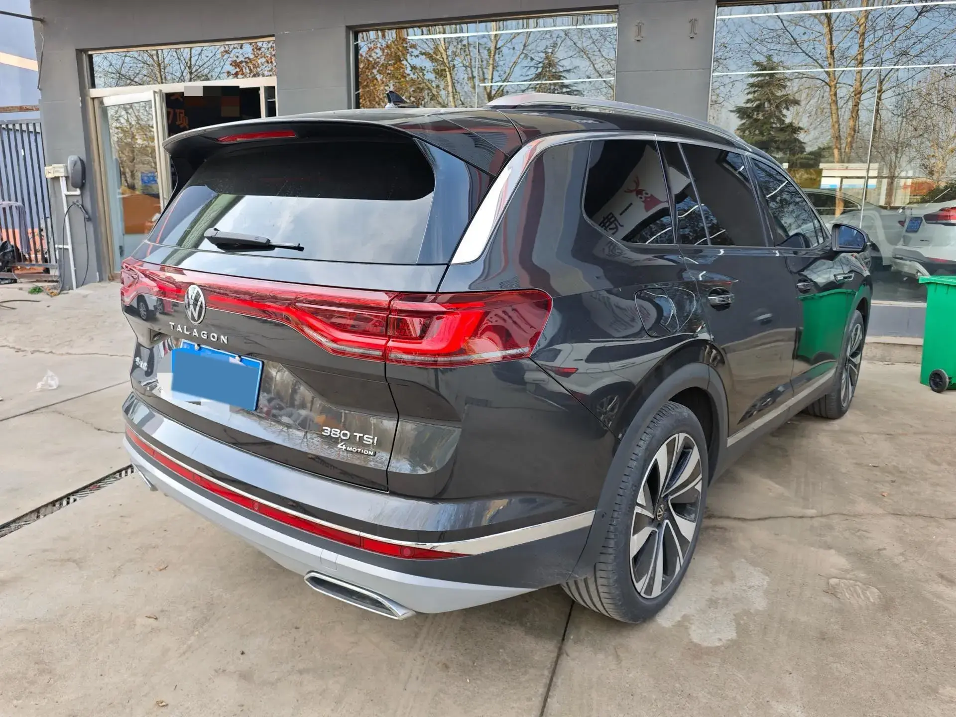 2023 VOLKSWAGEN TALAGON thumbnail 3