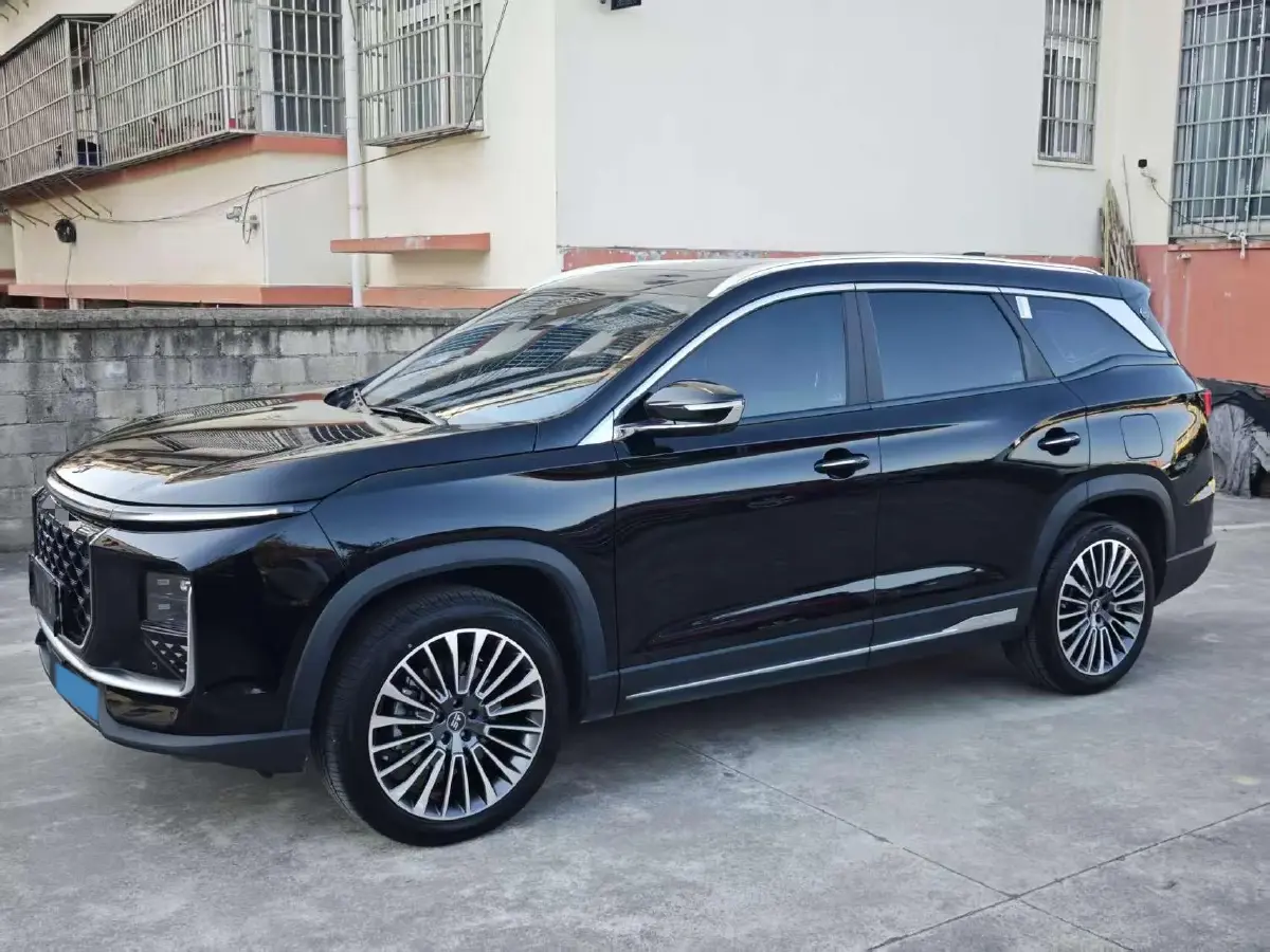 2023 Chery Tiggo 9 2.0T 261HP L4 8AT