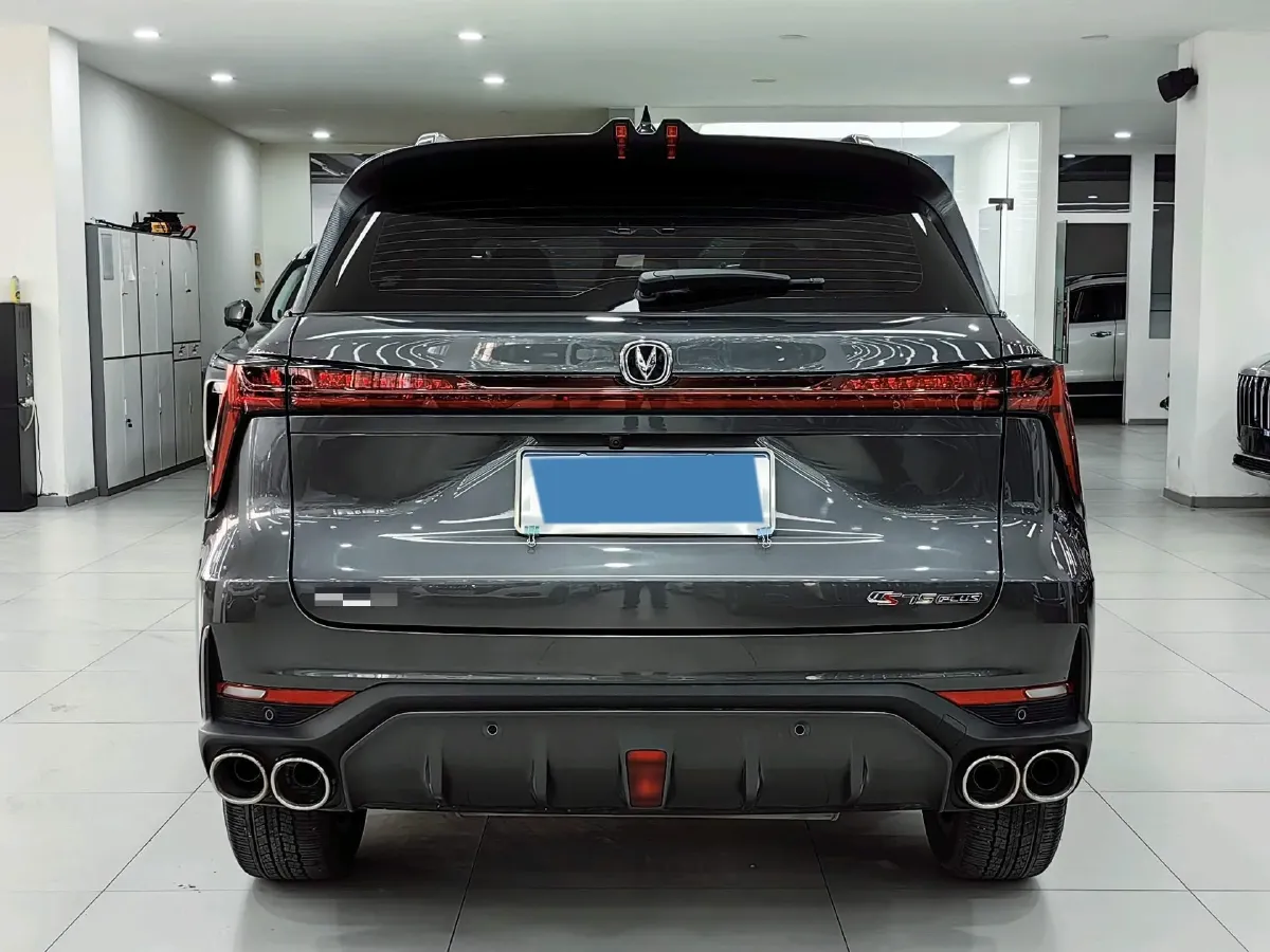 2022 ChangAn CS75 Plus 2.0T 233HP L4 8AT,autocango,china used car exporter,china ev exporter,chinese used car exporter,chinese used ev exporter