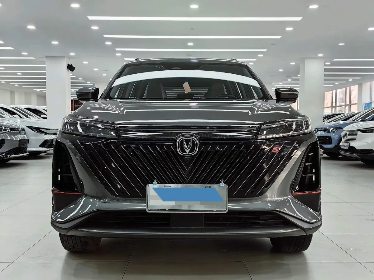 2022 ChangAn CS75 Plus 2.0T 233HP L4 8AT,autocango,china used car exporter,china ev exporter,chinese used car exporter,chinese used ev exporter