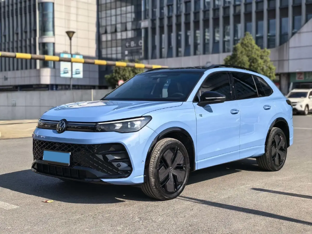 2024 Volkswagen Tiguan L 2.0T 220HP L4 7DCT