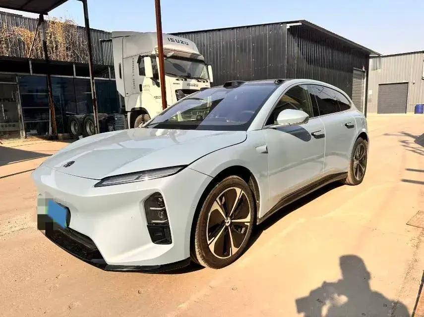 2025 NIO ET5T BEV