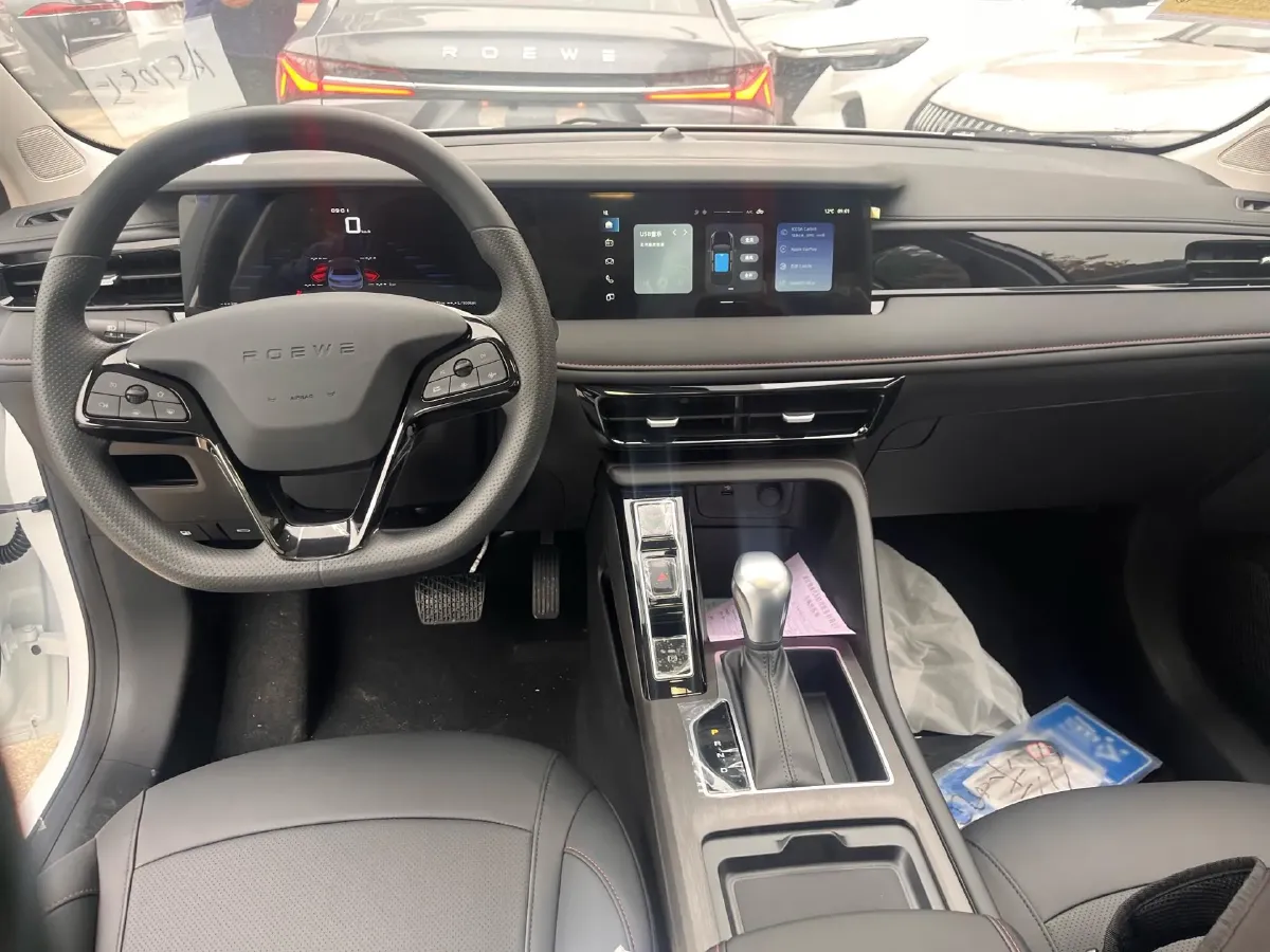 2026 Roewe i5 1.5L 129HP L4 CVT,autocango,china used car exporter,china ev exporter,chinese used car exporter,chinese used ev exporter