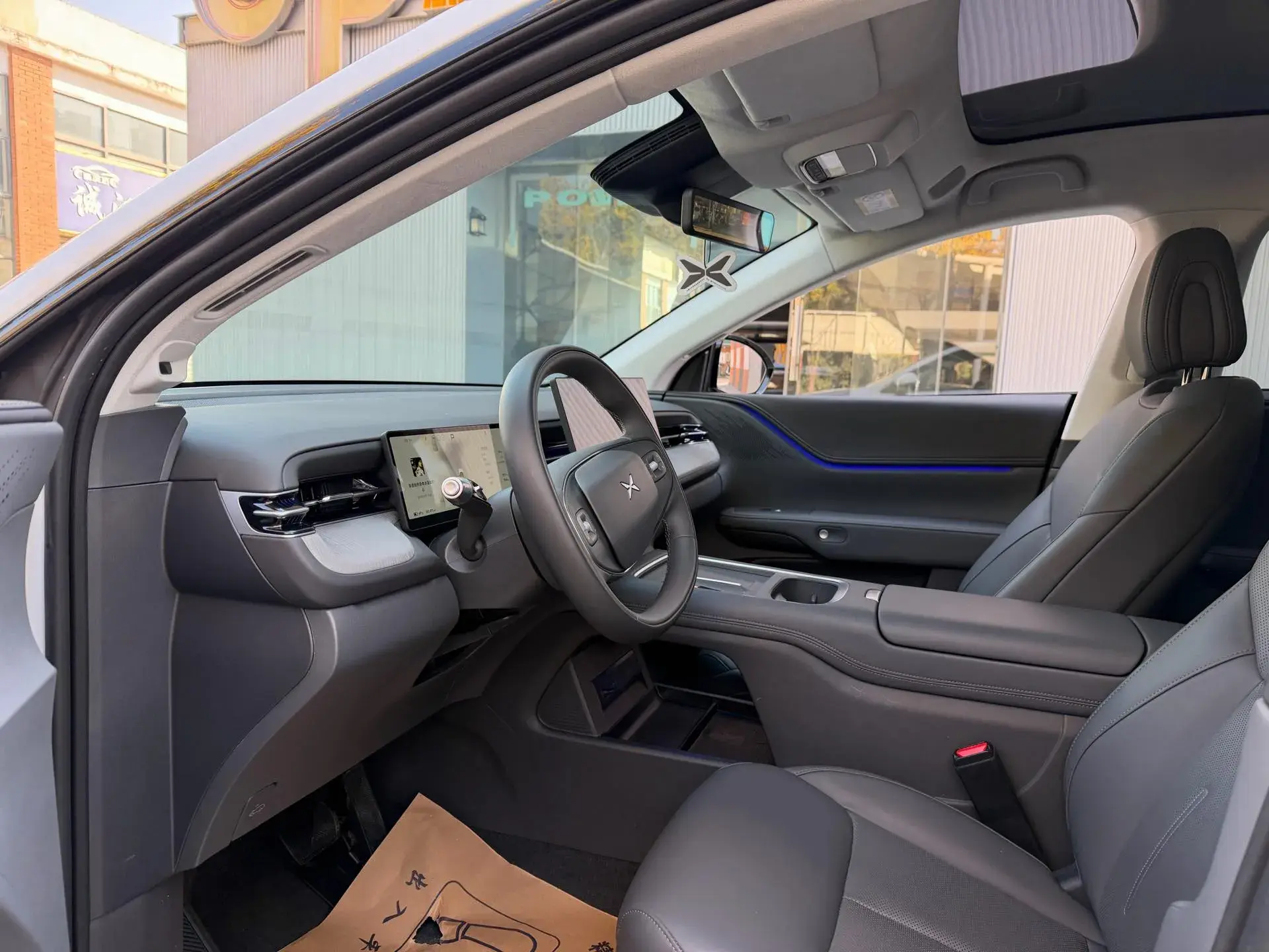 2025 XPENG G6 thumbnail 4