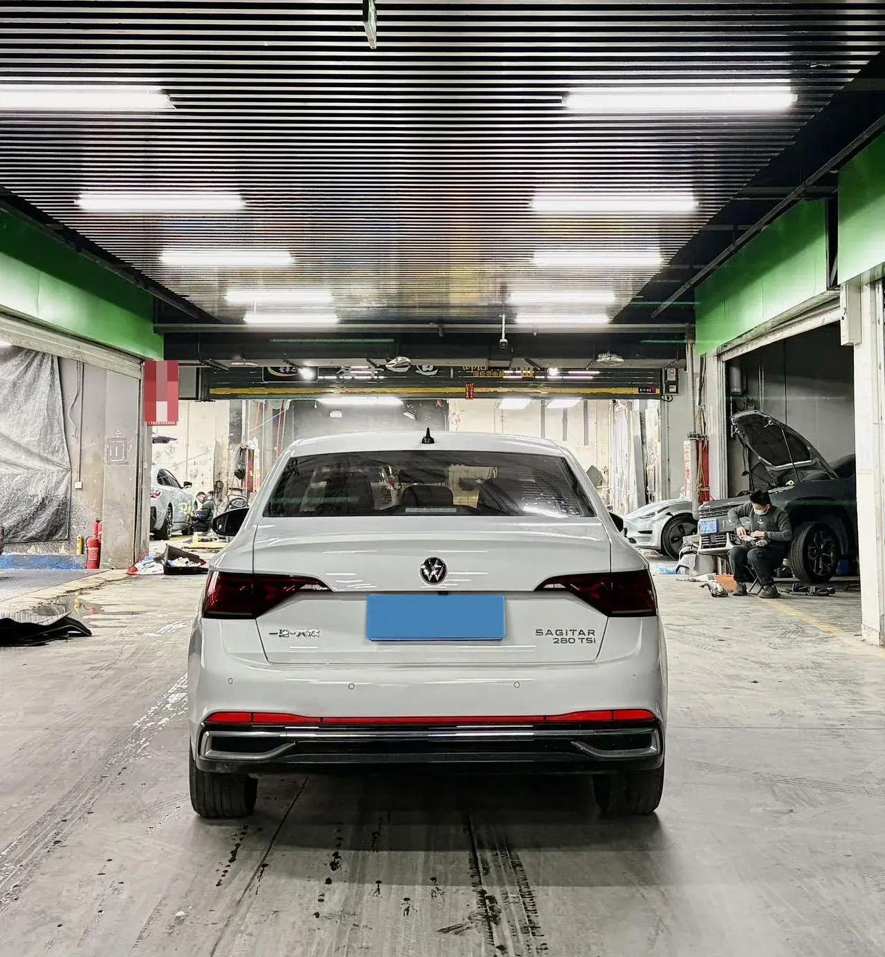 2023 VOLKSWAGEN SAGITAR thumbnail 4