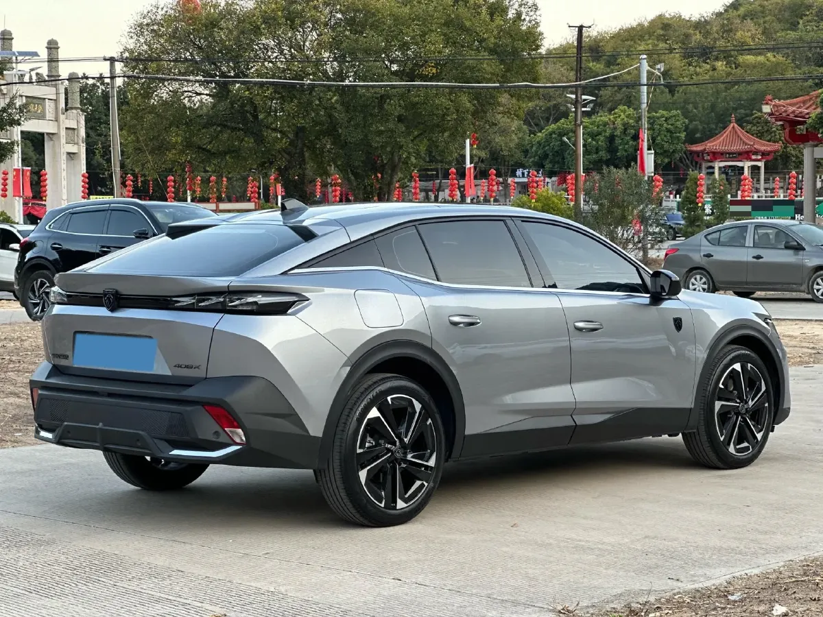 2023 Peugeot 408X 1.6T 175HP L4 8AT,autocango,china used car exporter,china ev exporter,chinese used car exporter,chinese used ev exporter