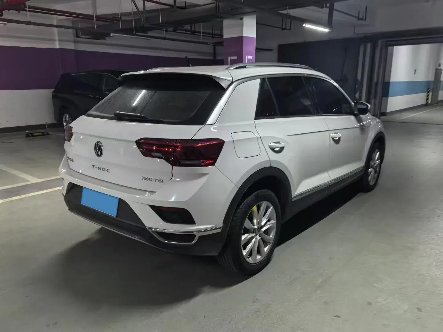 2022 VOLKSWAGEN T-ROC thumbnail 4