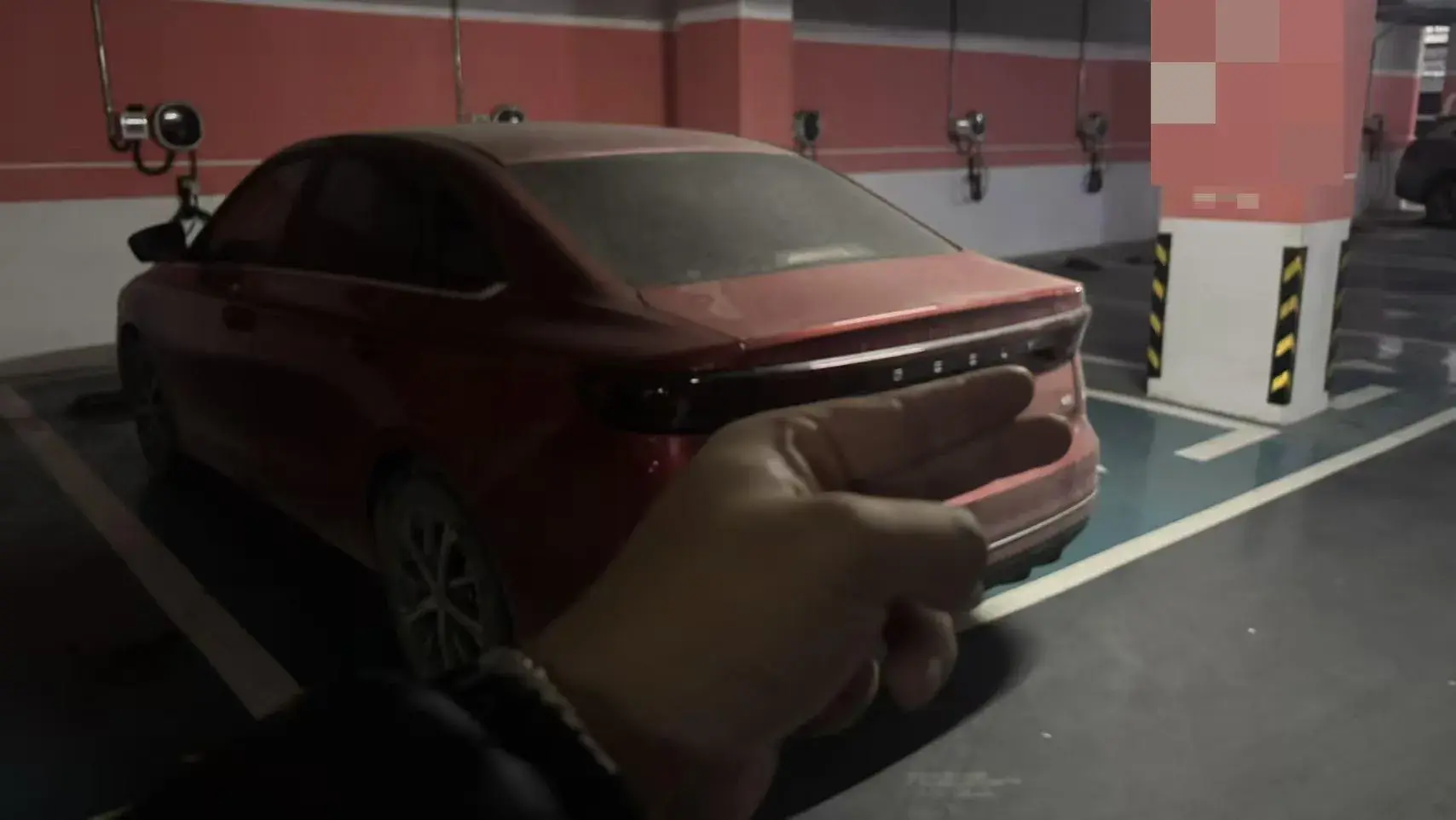 2022 GEELY EMGRAND thumbnail 4