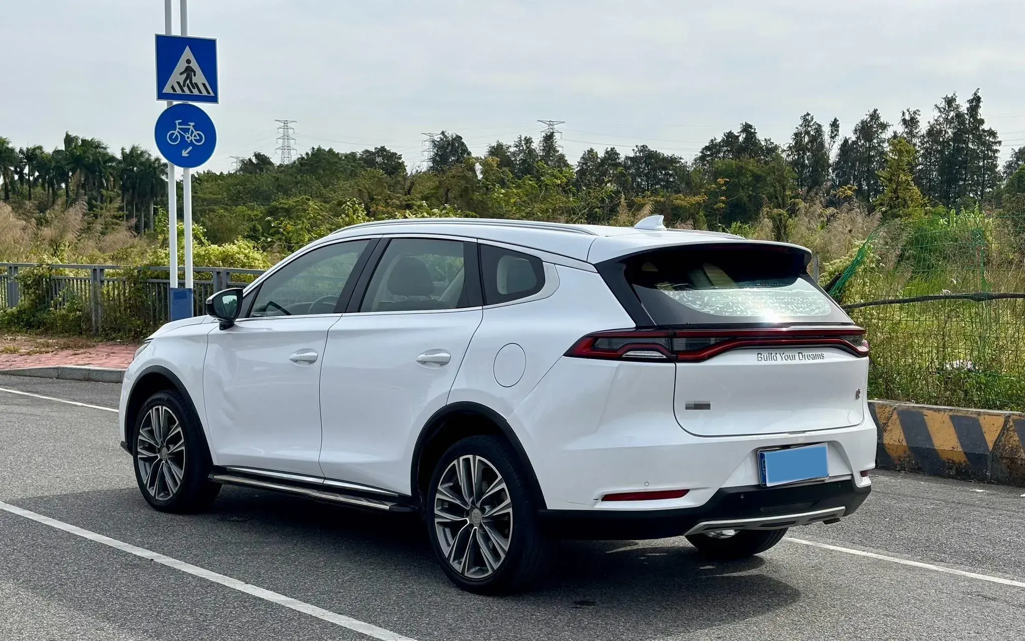 2018 BYD TANG thumbnail 3