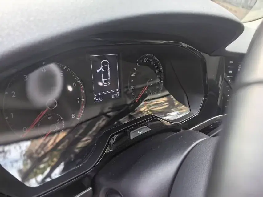 2021 VOLKSWAGEN BORA thumbnail 2