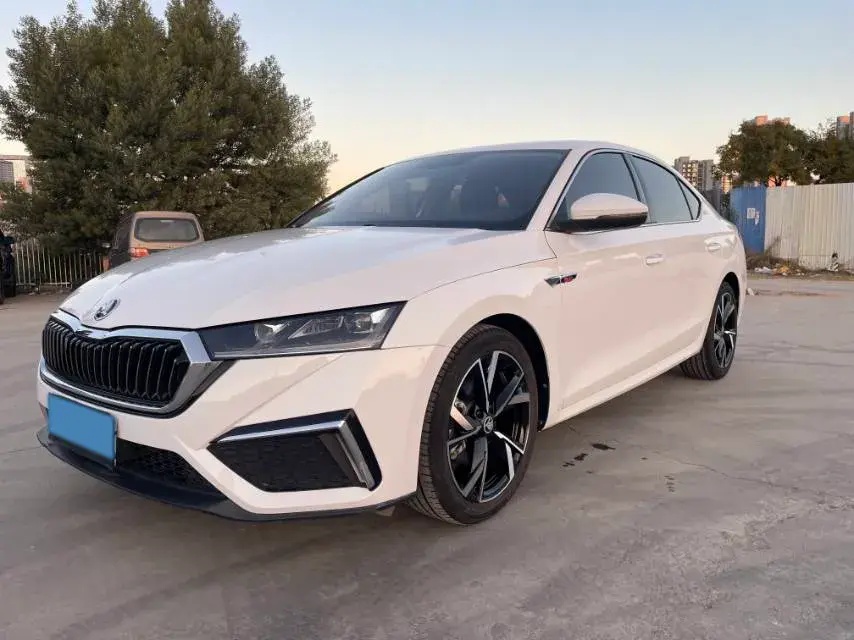 2022 Skoda Octavia 1.4T 150HP L4 7DCT