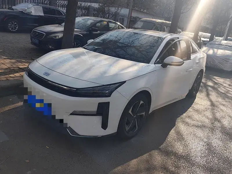 2023 Geely Galaxy L6 1.5T 163HP L4 3DHT PHEV