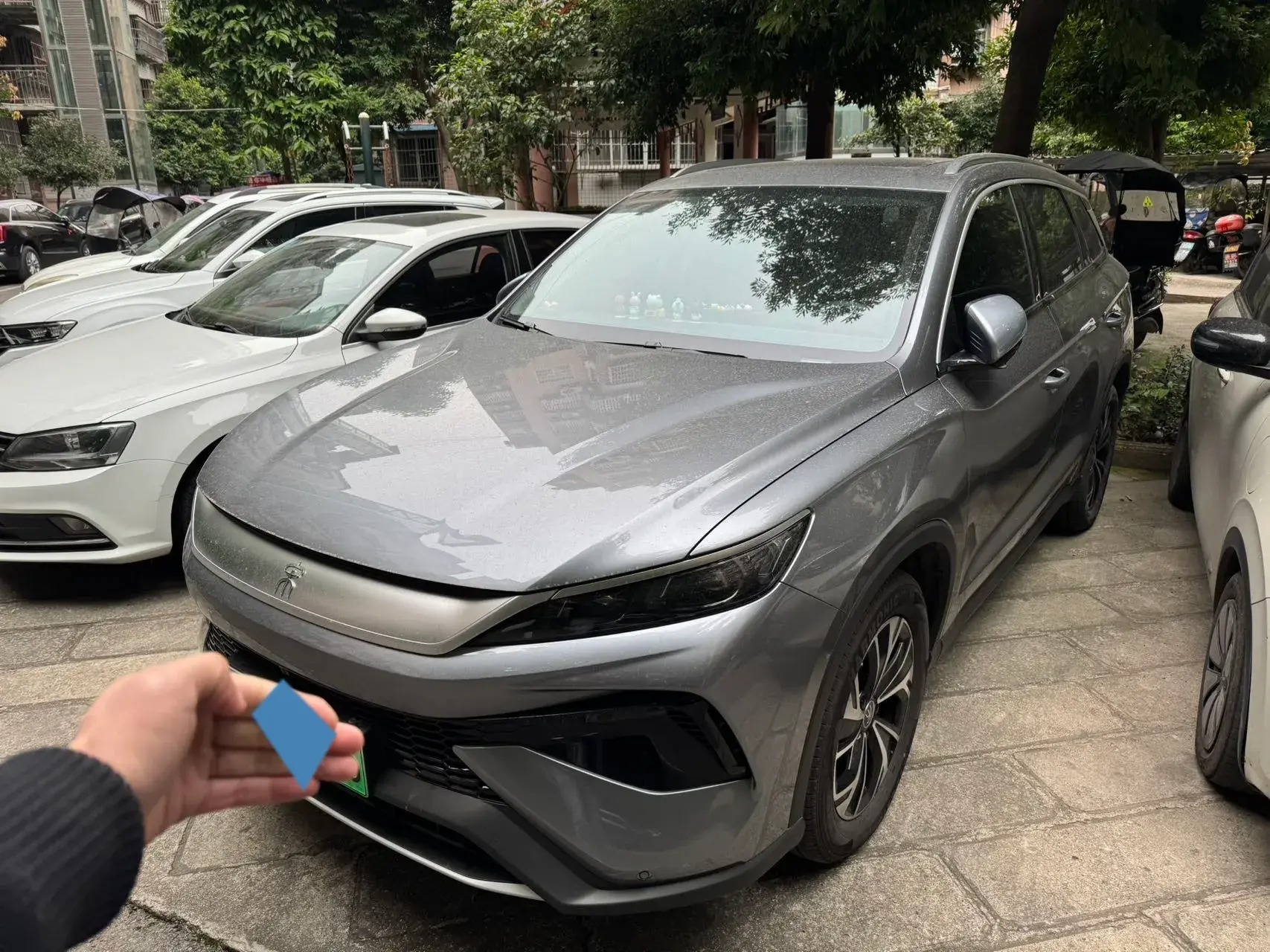 2024 BYD SONGL view 1