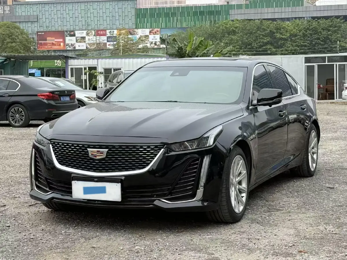 2022 Cadillac CT5 2.0T 237HP L4 10AT
