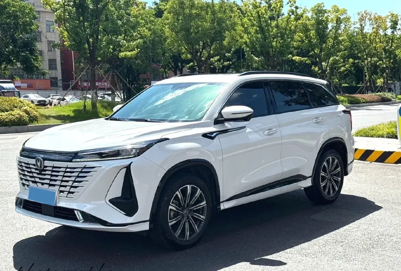 2023 ChangAn CS75 Plus 1.5T 188HP L4 8AT