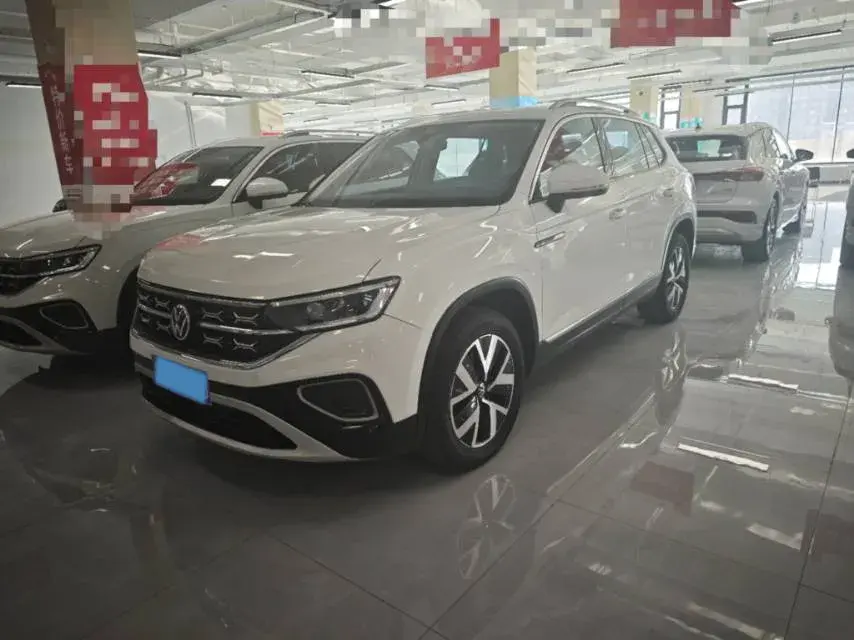 2023 VOLKSWAGEN TAYRON view 1