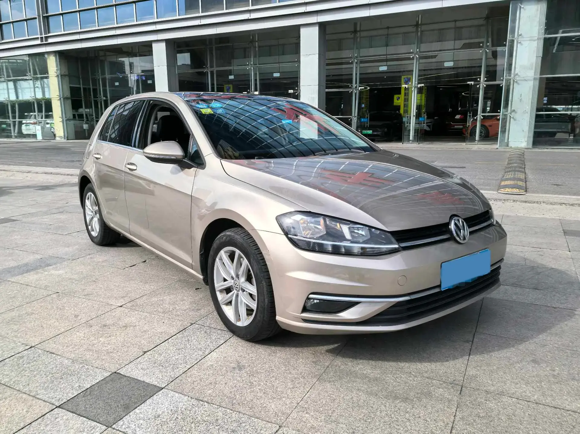 2018 VOLKSWAGEN GOLF thumbnail 2