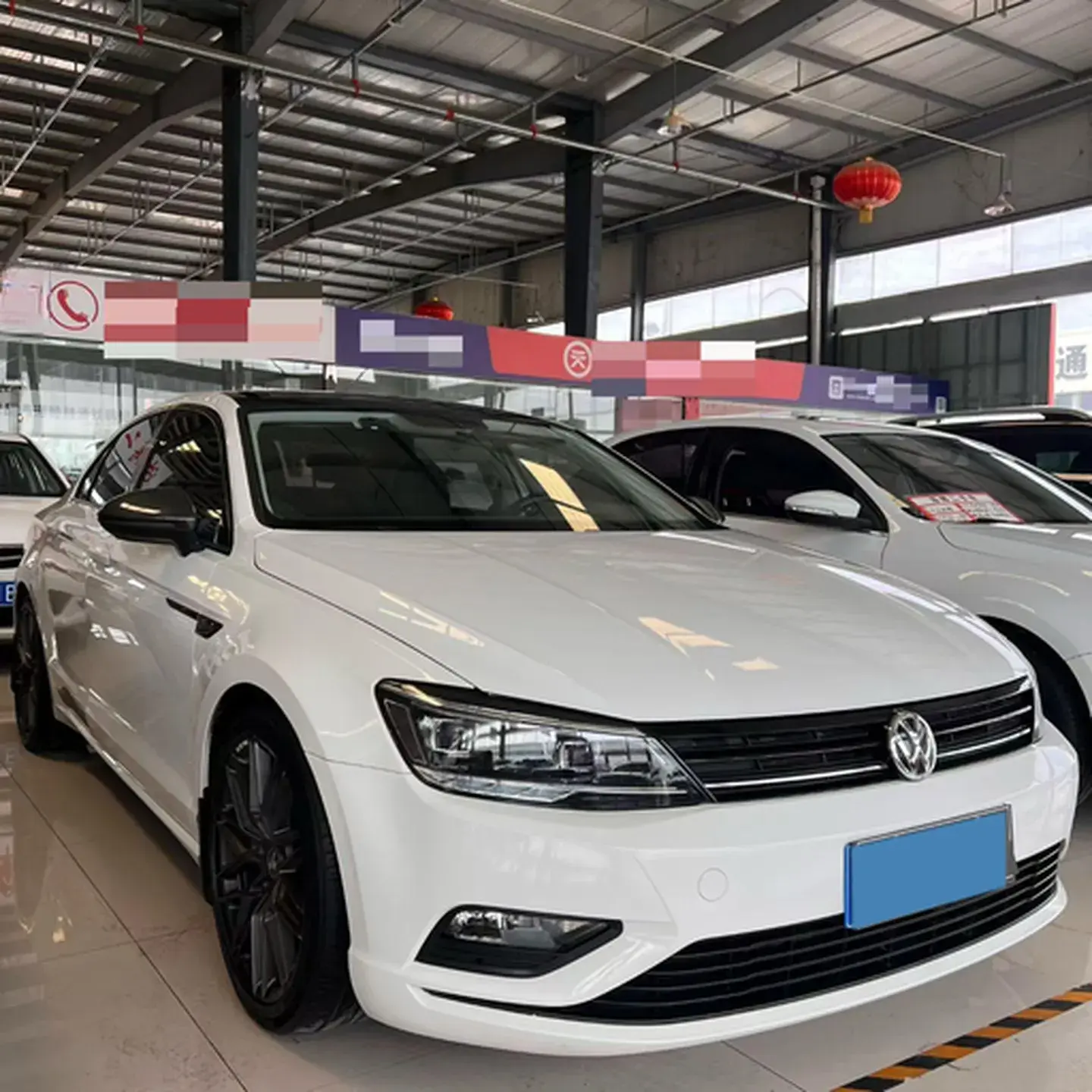 2017 VOLKSWAGEN LAMANDO thumbnail 3