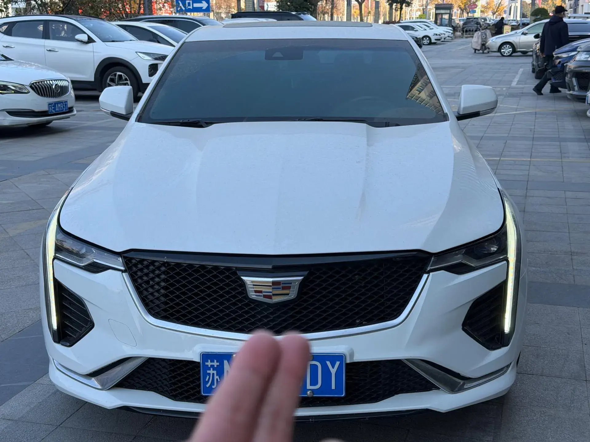 2021 CADILLAC CT4 thumbnail 2