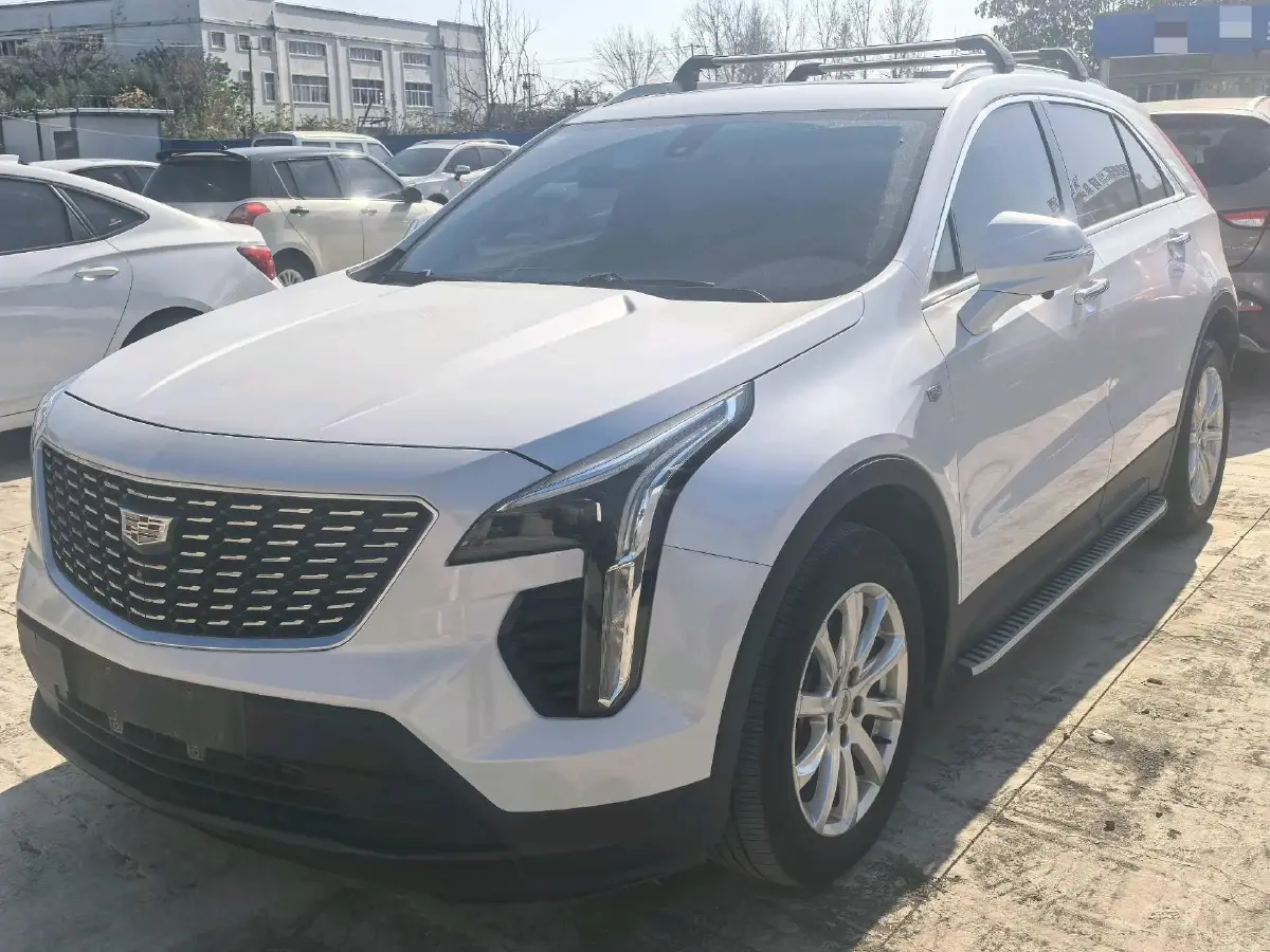 2020 Cadillac XT4 2.0T 241HP L4 9AT