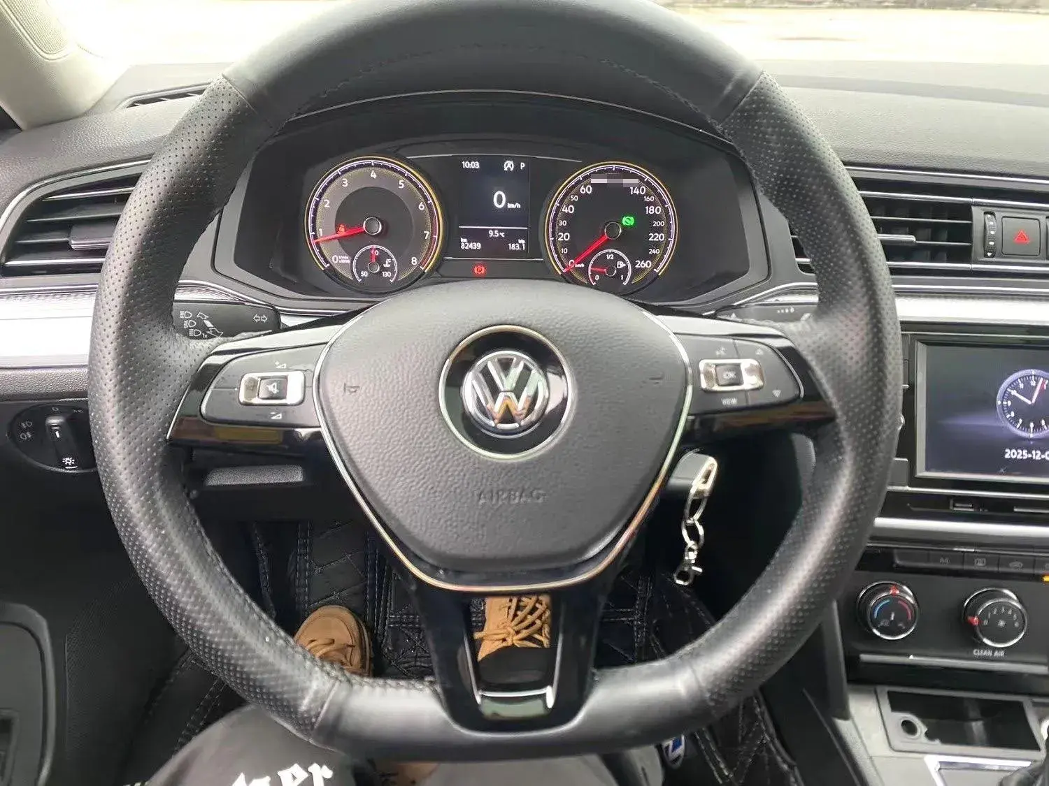 2019 VOLKSWAGEN LAMANDO thumbnail 4