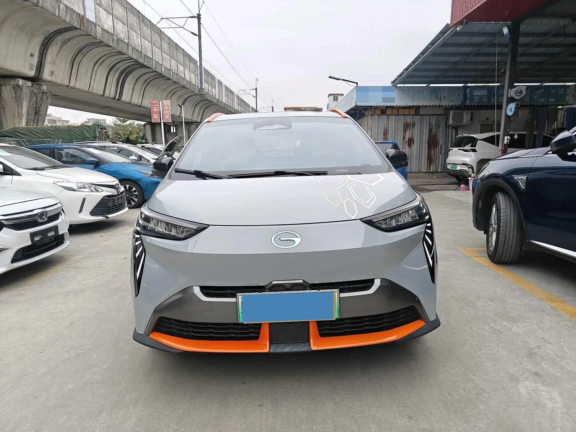 2021 AION Y thumbnail 2