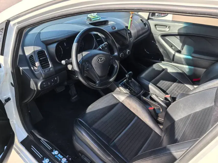 2017 KIA K3 thumbnail 2