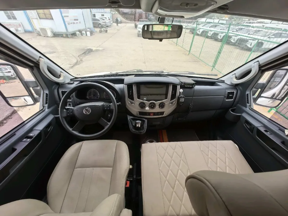 2021 DongFeng DFAC YuFeng 2.4T 140HP L4 6MT,autocango,china used car exporter,china ev exporter,chinese used car exporter,chinese used ev exporter