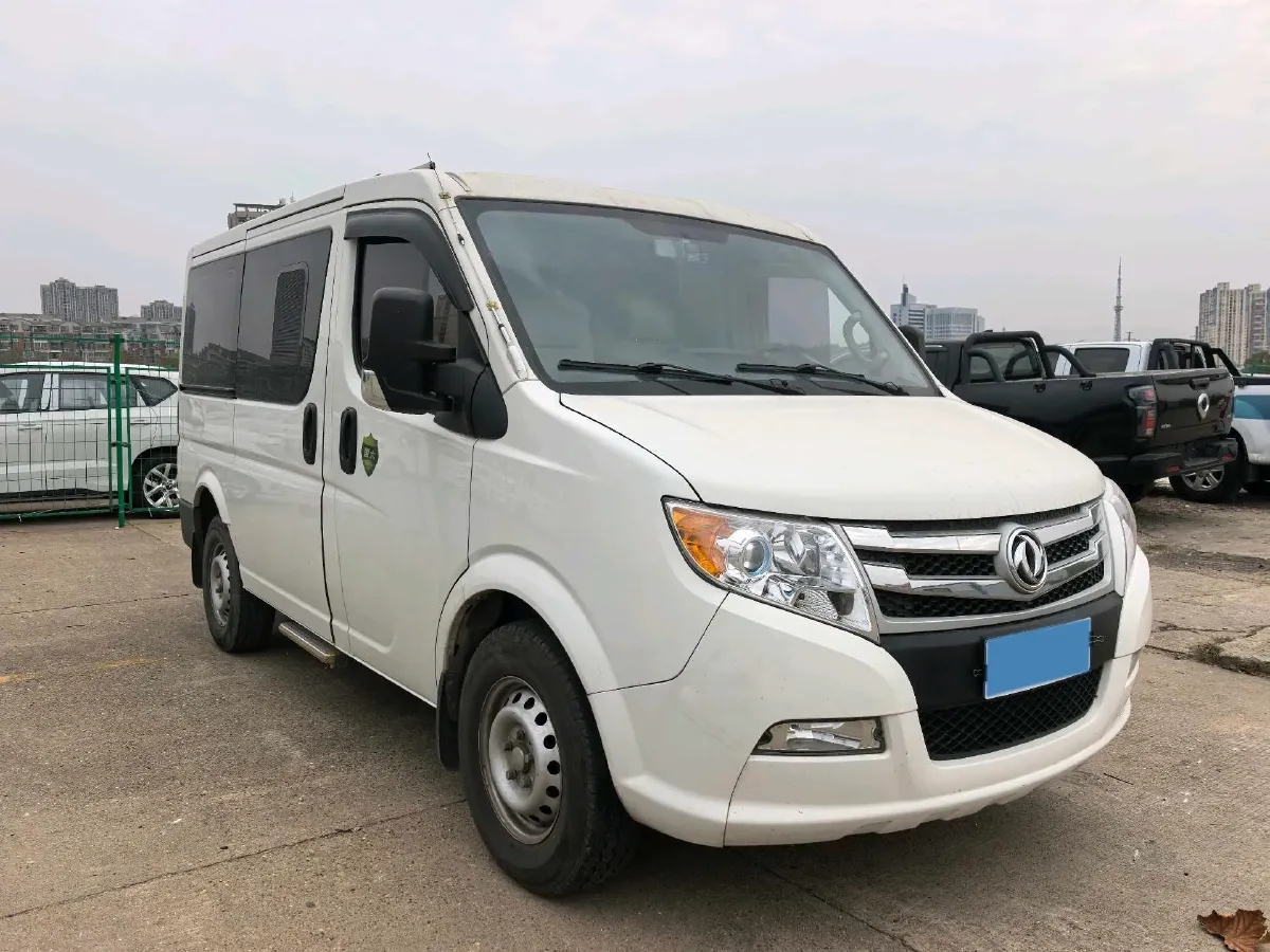 2021 DongFeng DFAC YuFeng 2.4T 140HP L4 6MT,autocango,china used car exporter,china ev exporter,chinese used car exporter,chinese used ev exporter
