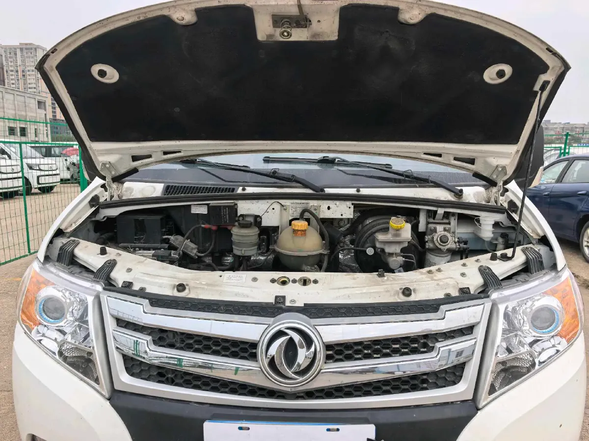 2021 DongFeng DFAC YuFeng 2.4T 140HP L4 6MT,autocango,china used car exporter,china ev exporter,chinese used car exporter,chinese used ev exporter