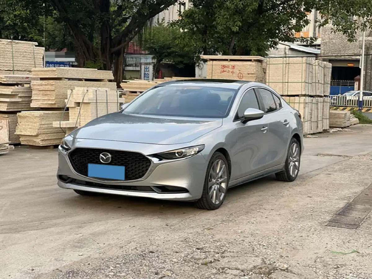 2020 Mazda 3 Axela 2.0L 158HP L4 6AT