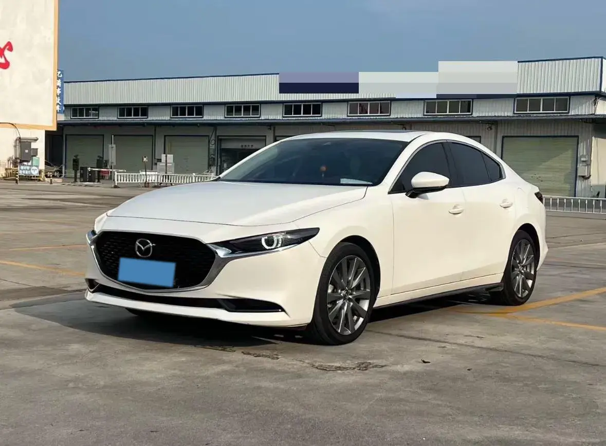 2022 Mazda 3 Axela 2.0L 158HP L4 6AT
