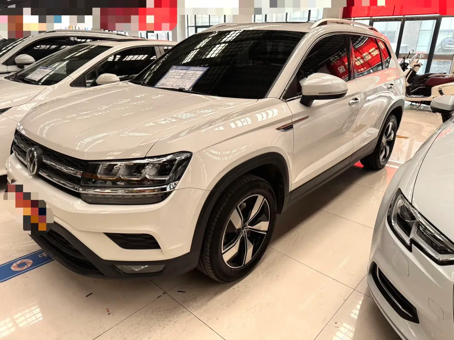 2021 VOLKSWAGEN TAYRON view 1