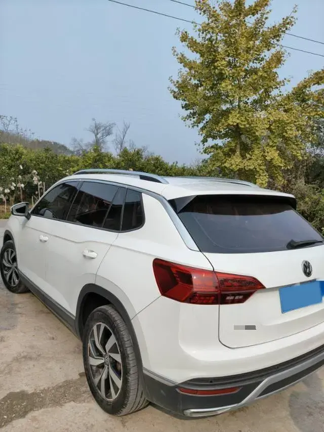 2019 JEEP CHEROKEE thumbnail 3