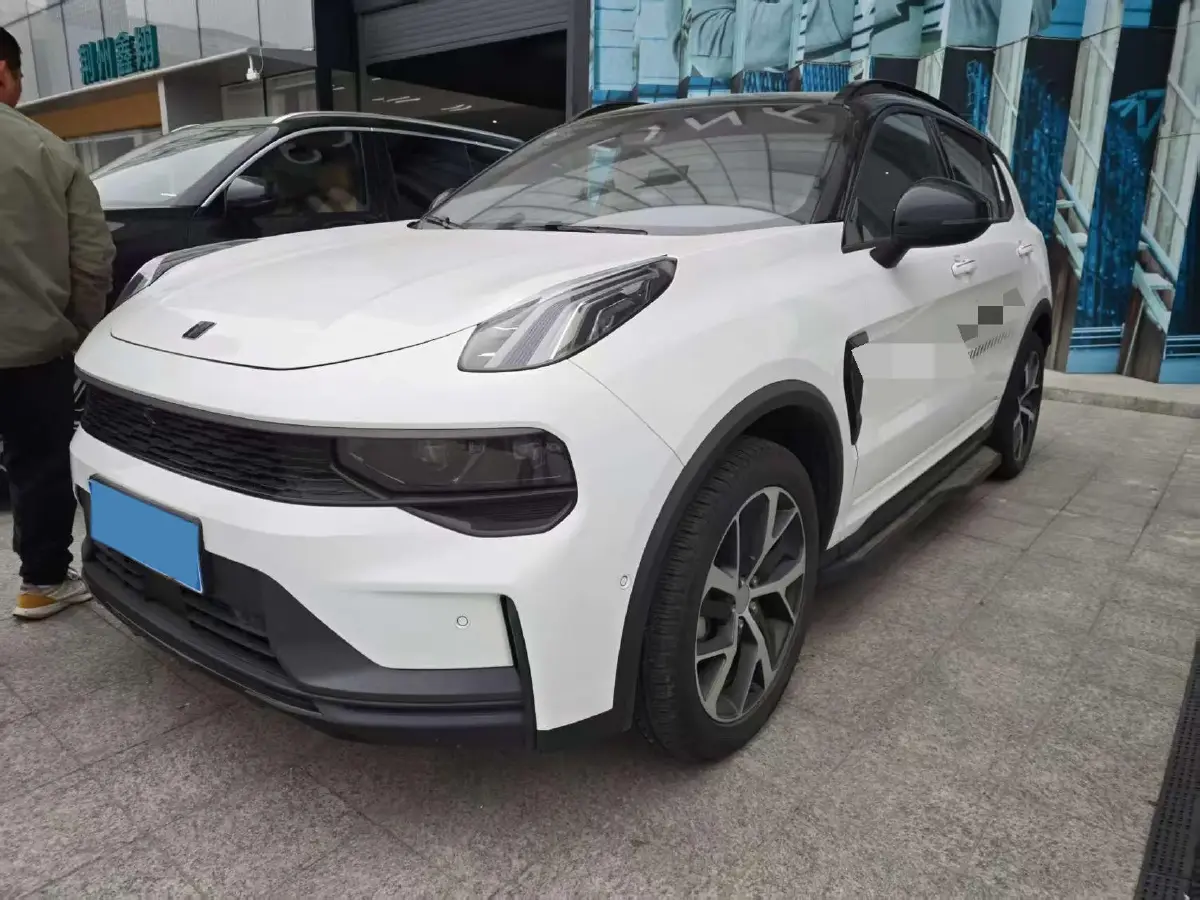 2024 LYNK&CO 01 2.0T 254HP L4 8AT