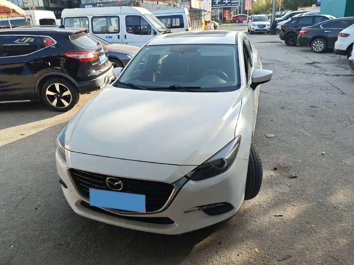 2017 Mazda 3 Axela 2.0L 158HP L4 6AT