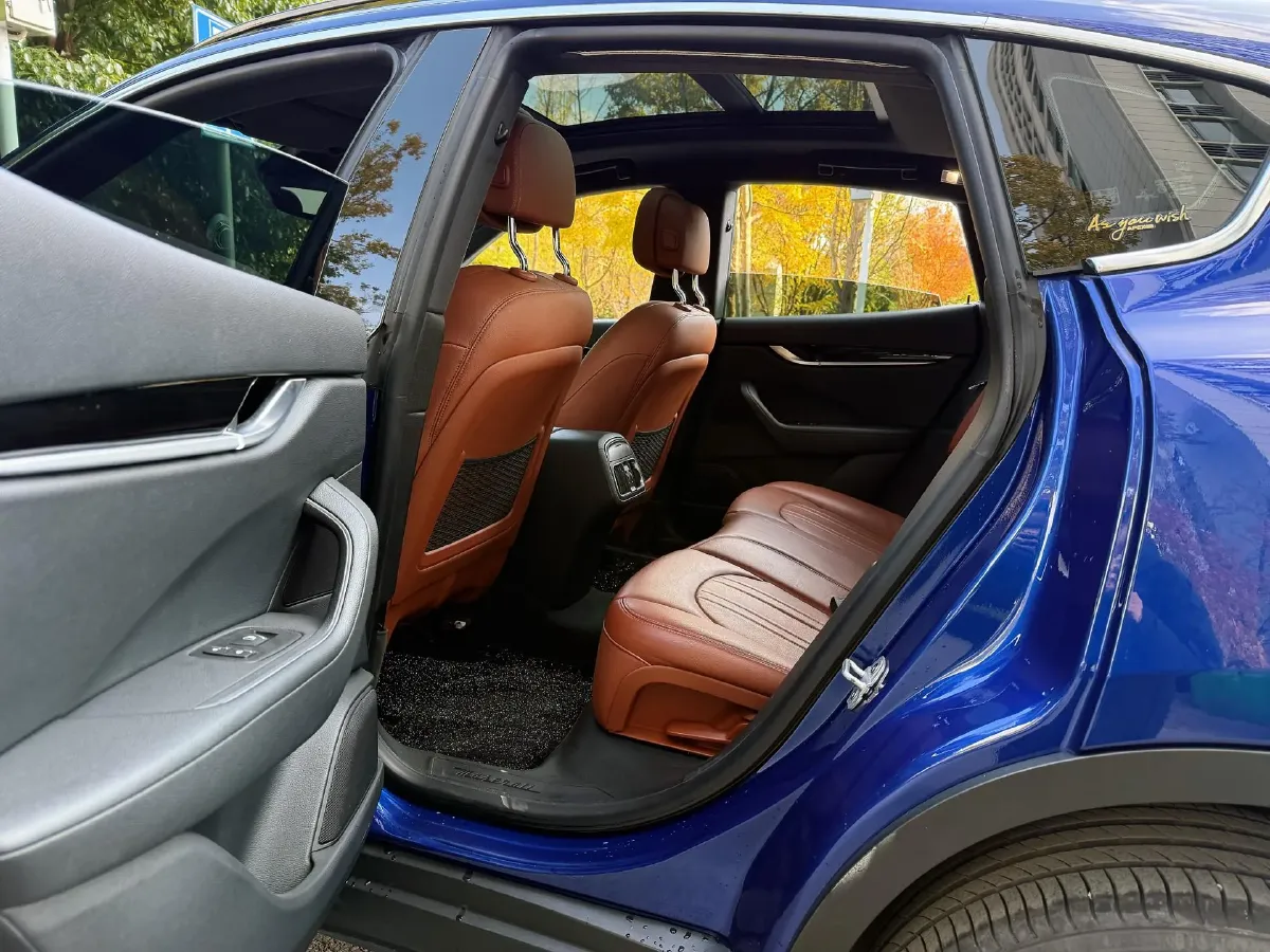 2018 Maserati Levante 3.0T 350HP V6 8AT,autocango,china used car exporter,china ev exporter,chinese used car exporter,chinese used ev exporter