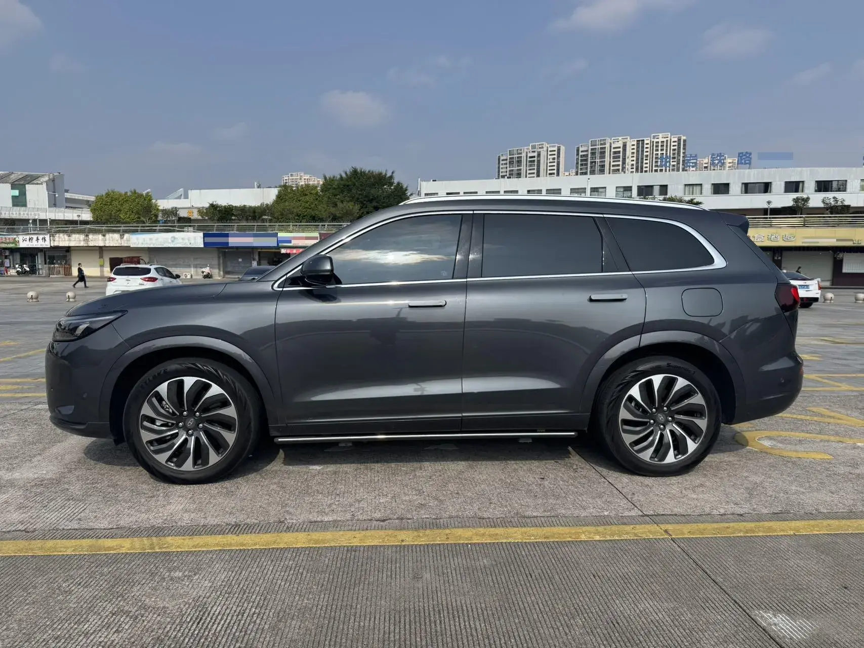 2022 INFINITI Q50L thumbnail 3