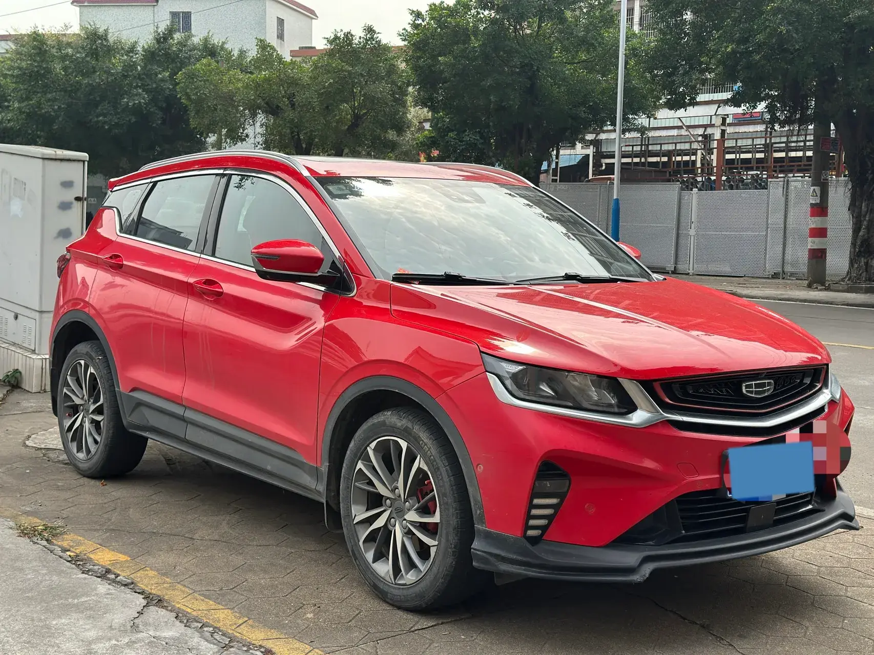 2019 GEELY COOLRAY thumbnail 3