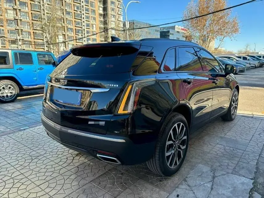2024 Cadillac XT5 2.0T 237HP L4 9AT,autocango,china used car exporter,china ev exporter,chinese used car exporter,chinese used ev exporter