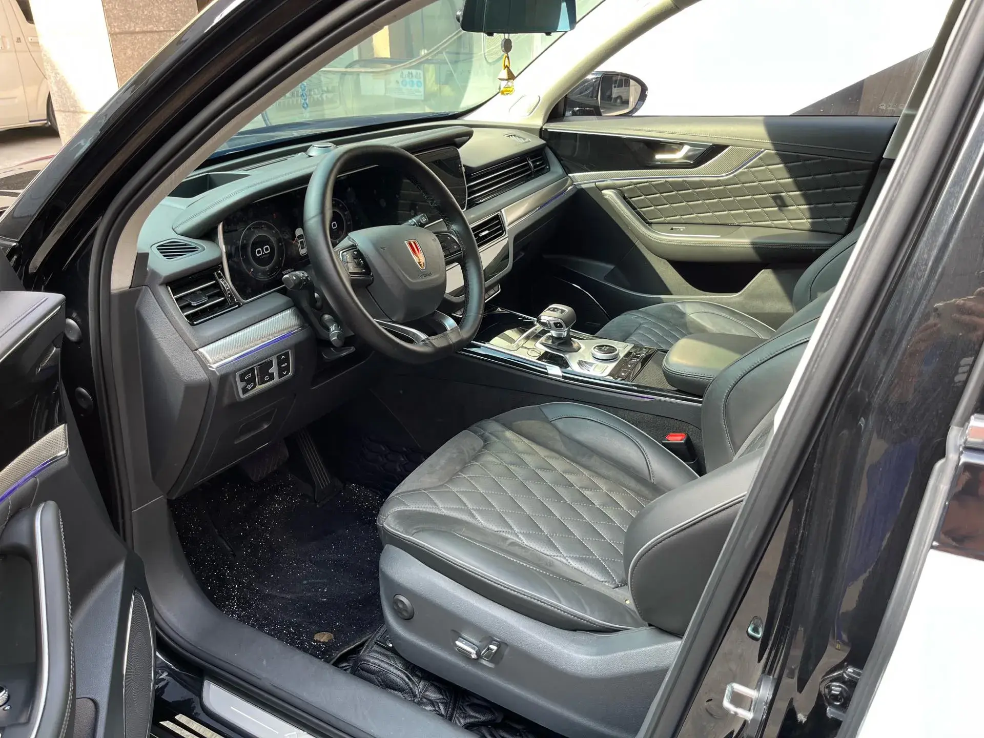 2019 HONGQI HS5 thumbnail 4