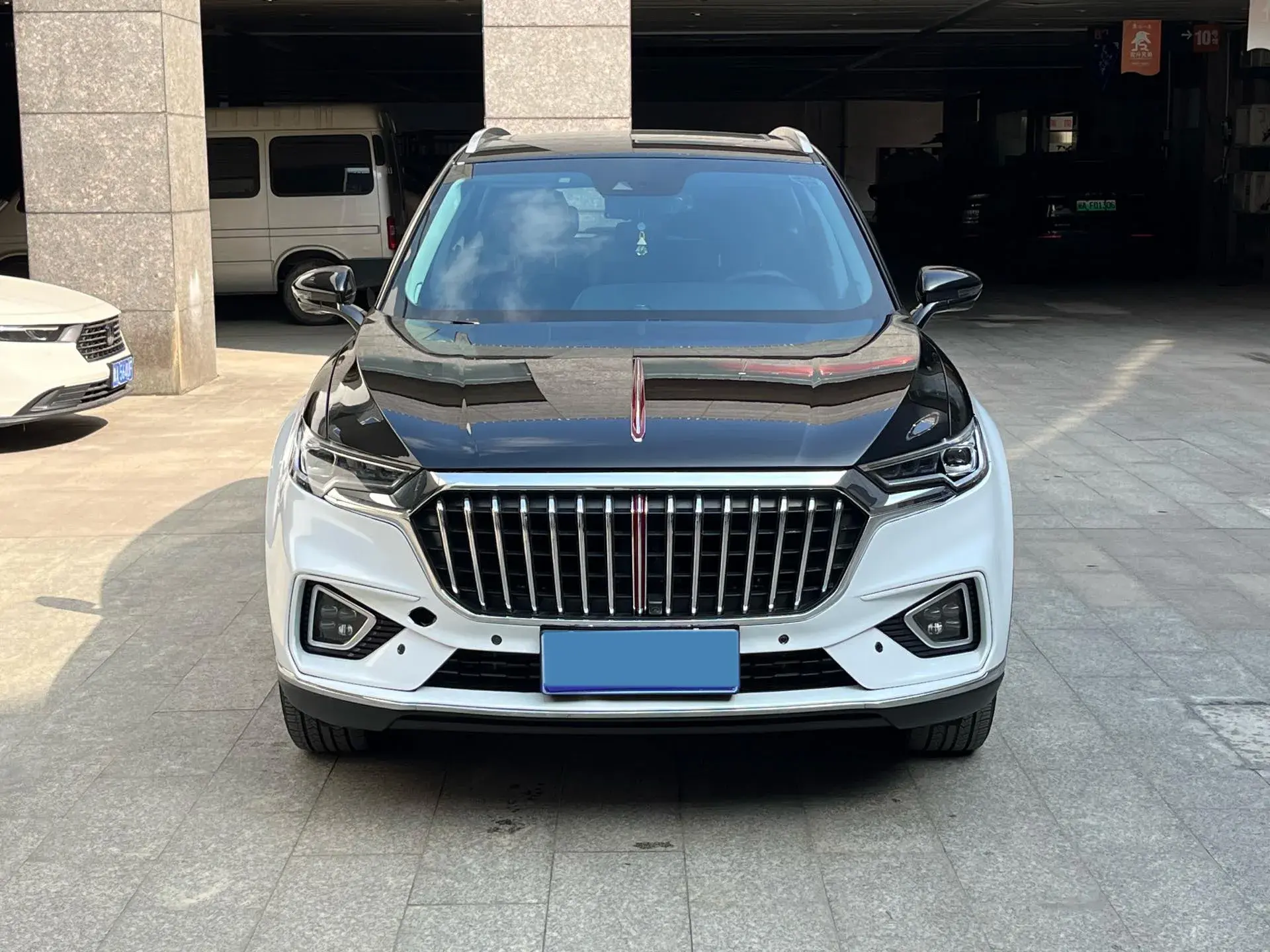 2019 HONGQI HS5 thumbnail 2